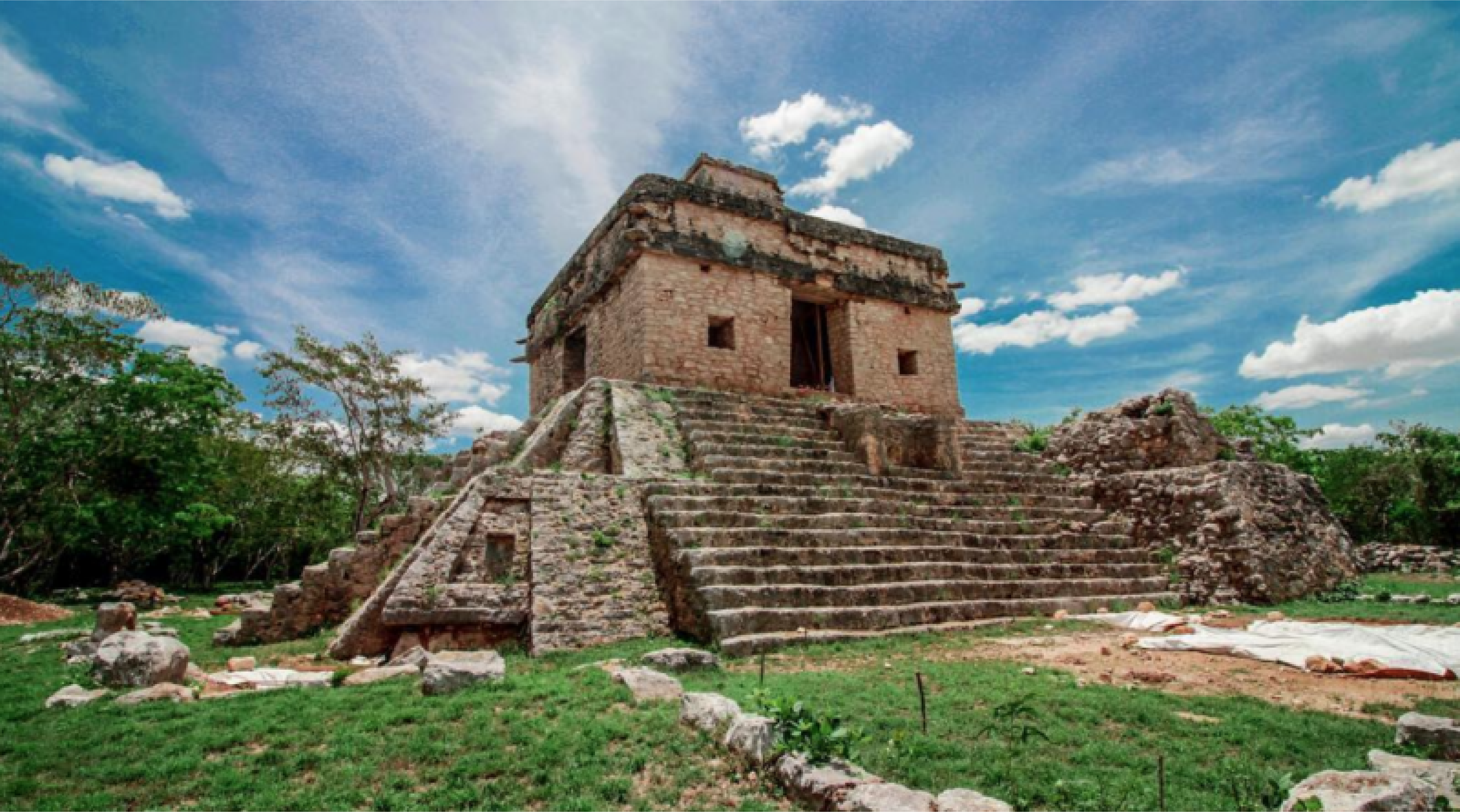 Castillo de las 7 muñecas en Dzibilchaltún yucatán